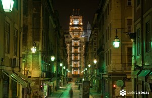 Imagen del Elevador de Santa Justa realizada por Nuno Cardal, publicada en su libro "Lisboa Iluminada" y cedida a sieteLisboas.