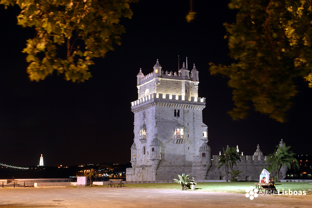 Imagen de la 'Torre de Belém', tomada por el fotógrafo Nuno Cardal, publicada en su libro 'Lisboa Iluminada' y cedida a sieteLisboas.
