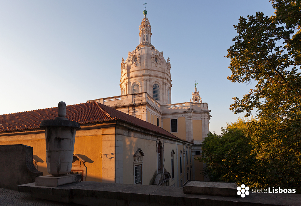 Imagen de la 'Basílica da Estrela' al atardecer, tomada por el fotógrafo Diego Opazo, cedida a sieteLisboas.