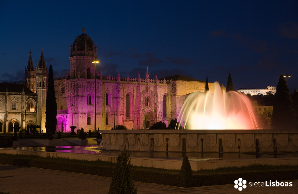 Imagen del 'Mosteiro dos Jerónimos' tomada por el fotógrafo Nuno Cardal, publicada en su libro 'Lisboa Iluminada' y cedida a sieteLisboas.